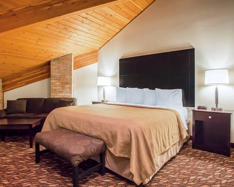 Hotel Cover Photo