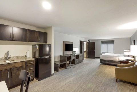 Guest room with king bed(s) | Mainstay, Logan OH Hotels
