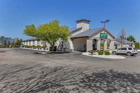 Hotel Cover Photo