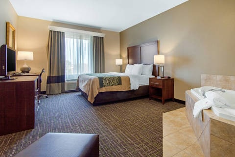 Guest room with king bed(s) | Comfort Inn, Norman OK Hotels