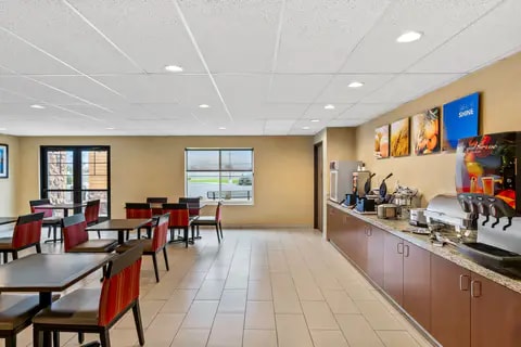Breakfast area | Comfort Inn, Hermiston OR Hotels