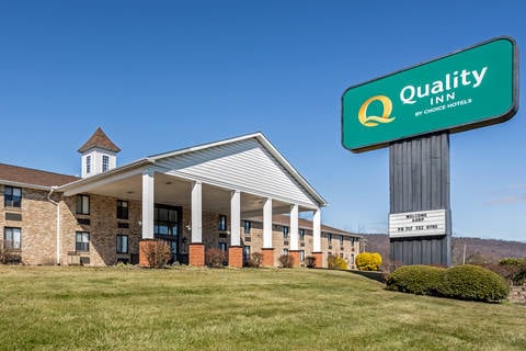 Hotel in Enola, PA | Quality Inn Enola - Harrisburg Hotel in Enola, PA | Quality Inn Enola - Harrisburg