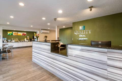Front desk with friendly staff | Quality Inn, Bloomsburg PA Hotels