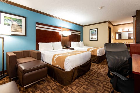 Guest room with two beds | Quality Inn, Quakertown PA Hotels