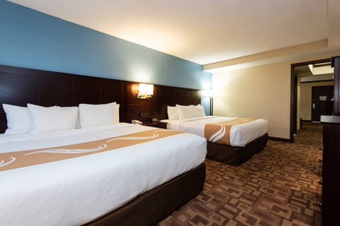 Guest room with two beds | Quality Inn, Quakertown PA Hotels