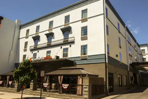 Hotel exterior | Comfort Suites, Carlisle PA Hotels