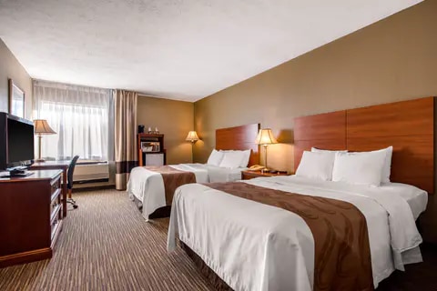 Guest room with two beds | Quality Inn, New-castle PA Hotels