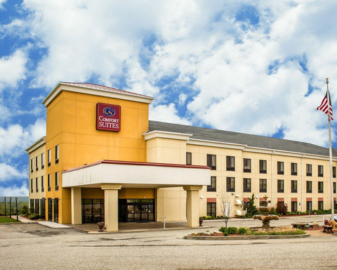 Comfort Suites hotel in Edinboro, Pennsylvania