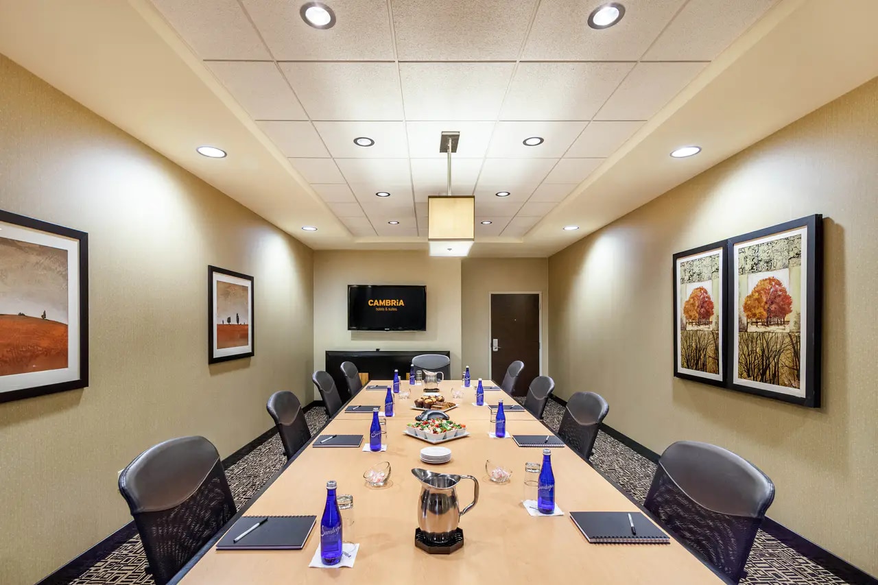 Boardroom | Cambria, Pittsburgh PA Hotels