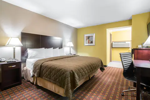 Guest room with king bed