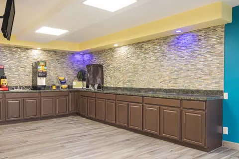 Breakfast area | Rodeway Inn, Monroeville PA Hotels