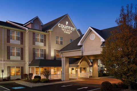 Hotel Exterior | Country, Pottsville PA Hotels