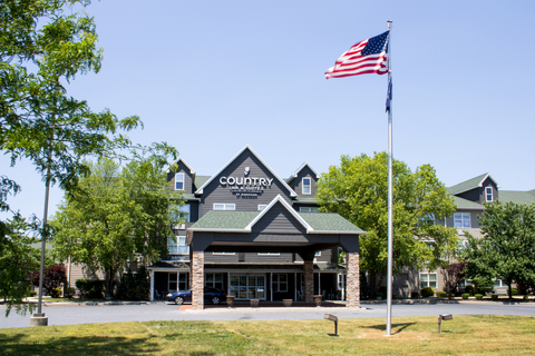 Hotel exterior | Country, Carlisle PA Hotels