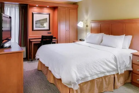 Guest room with king bed(s) | RocketFuel, Moon Township PA Hotels