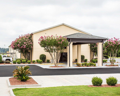 Mullins SC hotels