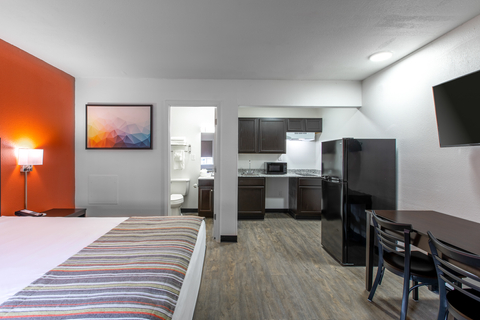 Guest room with queen bed(s) | Suburban, Spartanburg SC Hotels