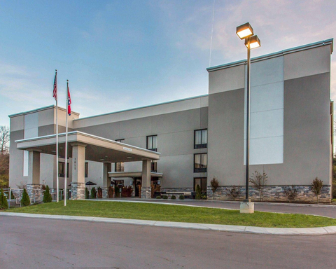 Quality Suites Nashville Airport, Nashville TN Hotels