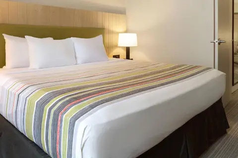 Guest room with king bed(s) | Country, Clarksville TN Hotels