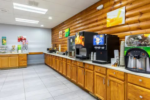 Breakfast counter | Quality Inn, Newport TN Hotels