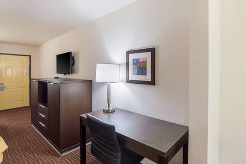 Guest room with two beds | Quality Inn, Amarillo TX Hotels