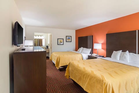 Guest room with two beds | Quality Inn, Amarillo TX Hotels