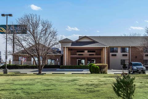 Hotel exterior | Quality Inn, Dumas TX Hotels