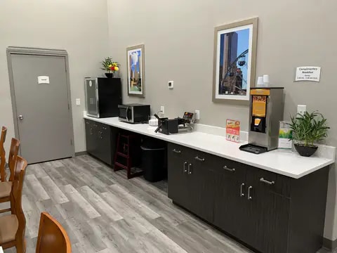 Breakfast area | Quality Inn, Houston TX Hotels