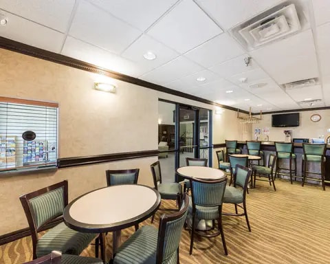 Enjoy breakfast in this seating area | Comfort Inn, Ingleside TX Hotels