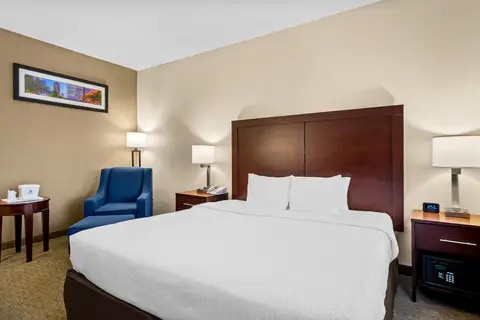Suite with king bed(s) | Quality Inn, Irving TX Hotels