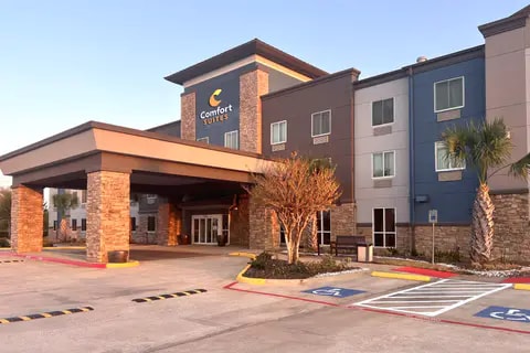 Hotel exterior | Comfort Suites, Seabrook TX Hotels