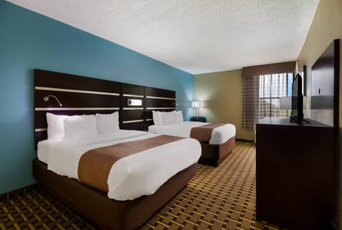 Guest room with queen bed(s) | Quality Inn, Houston TX Hotels