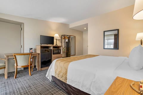 Guest room | Quality Inn, Houston TX Hotels