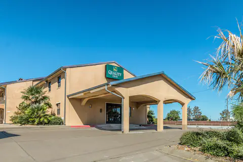 Hotel exterior | Quality Inn, Corsicana TX Hotels