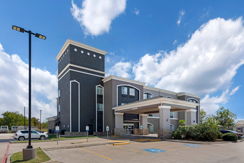 Hotel exterior | Quality Inn, Groesbeck TX Hotels