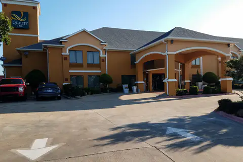 Hotel exterior | Quality Inn, Hillsboro TX Hotels