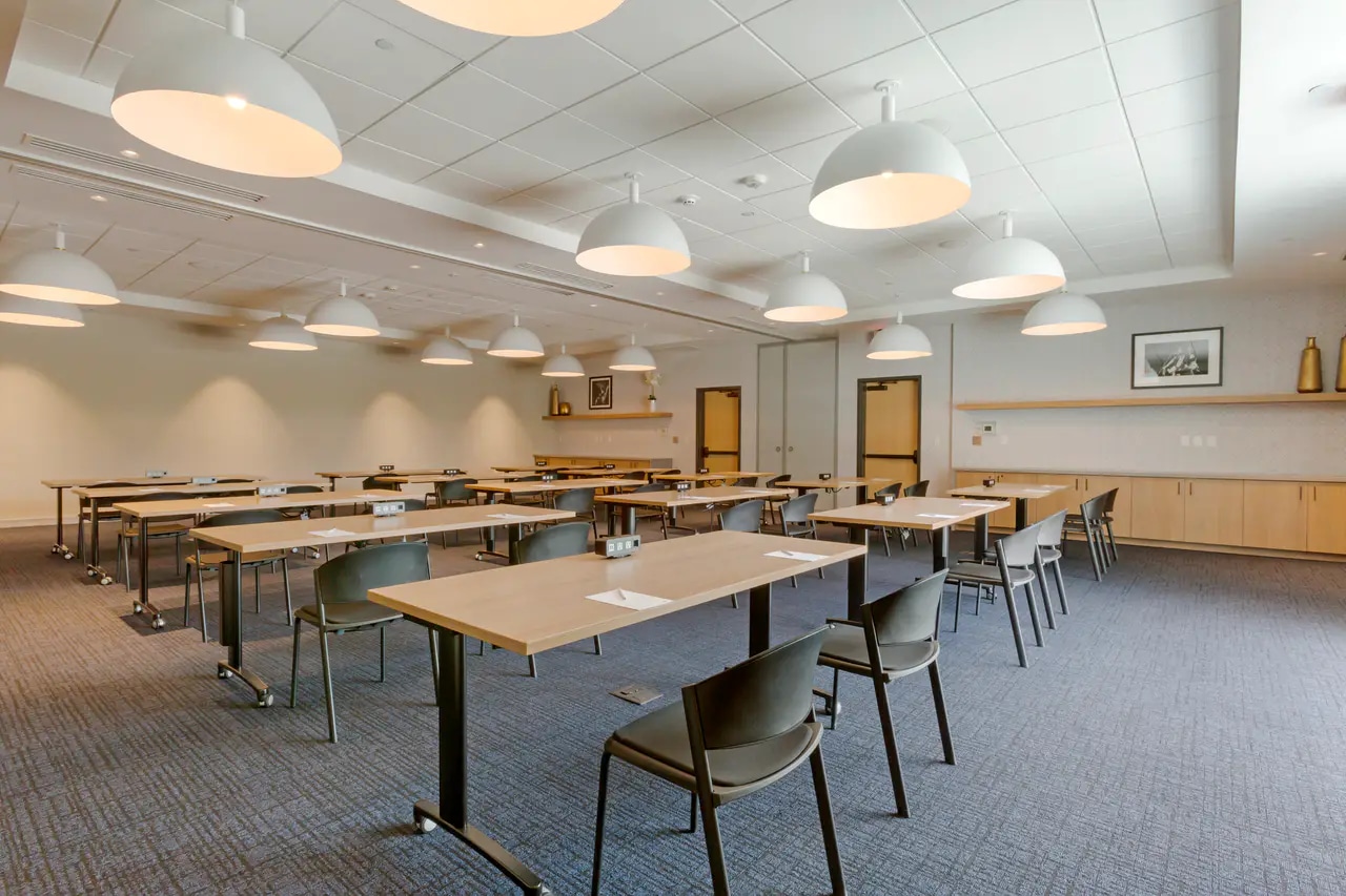 Meeting room | Cambria, Austin TX Hotels