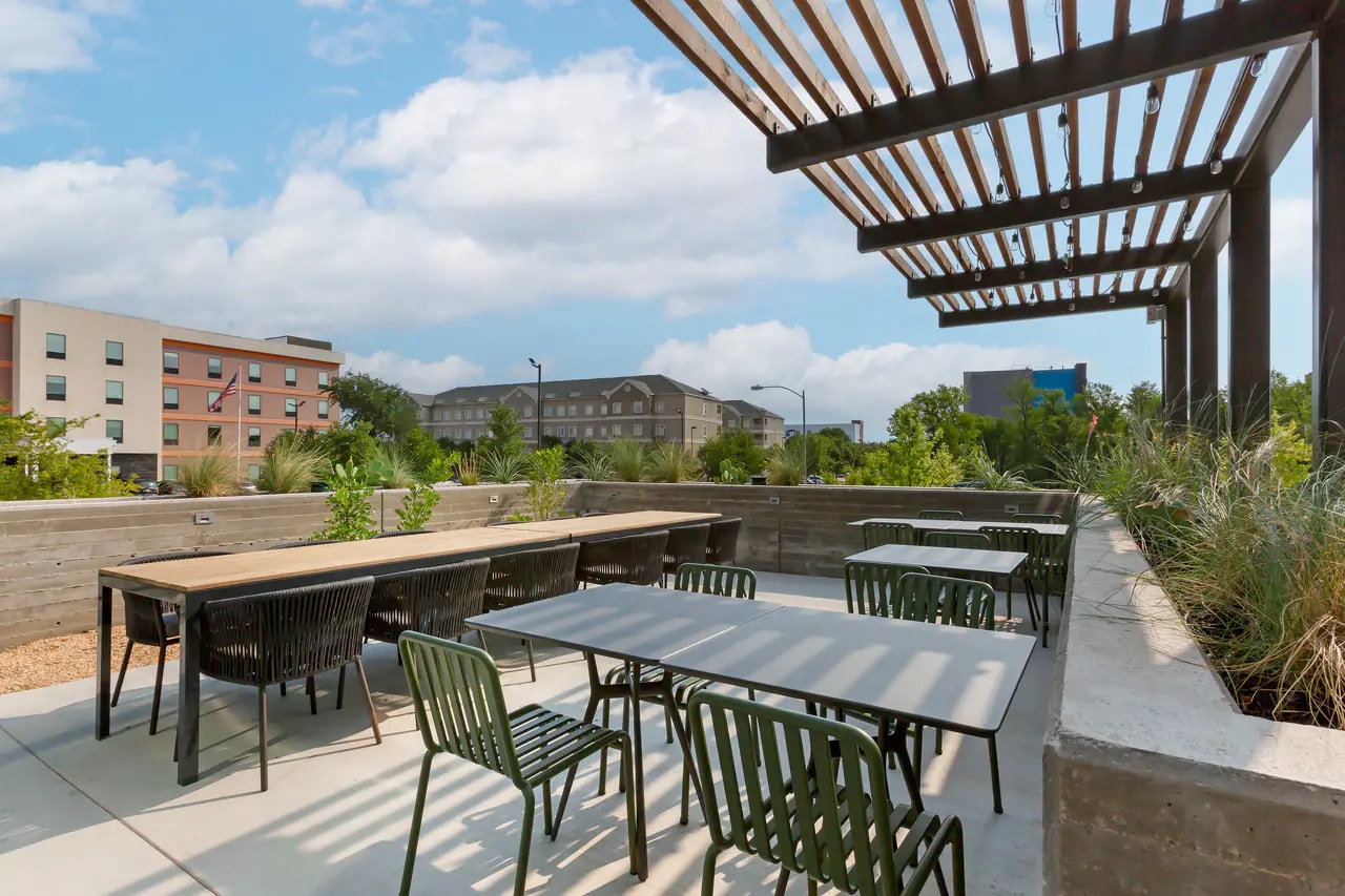 Outdoor seating area | Cambria, Austin TX Hotels