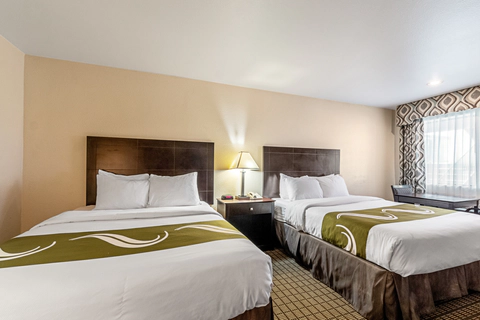 Guest room with queen bed(s) | Quality Inn, Three-rivers TX Hotels