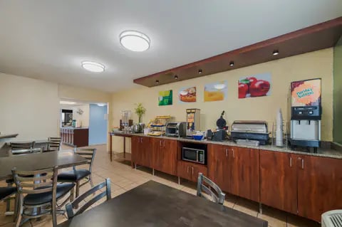 Breakfast area | Quality Inn, Denton TX Hotels
