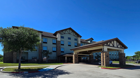 Hotel exterior | Comfort Inn, Beeville TX Hotels