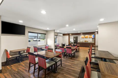 Enjoy breakfast in this seating area | Comfort Inn, Layton UT Hotels