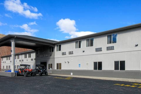 Hotel exterior | Quality Inn, Salina UT Hotels