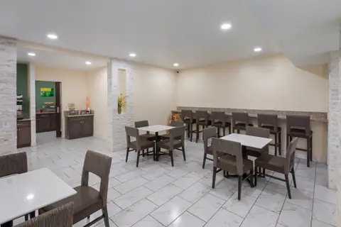 Breakfast area | Quality Inn, Salt-lake-city UT Hotels