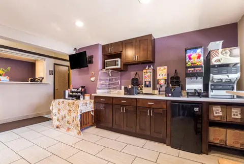 Breakfast area | Rodeway Inn, Big-water UT Hotels