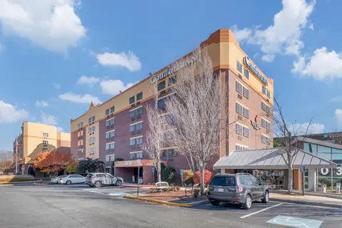 Hotel exterior | Comfort Inn, Fairfax VA Hotels