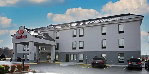 Hotel entrance | Econo Lodge, Hopewell VA Hotels