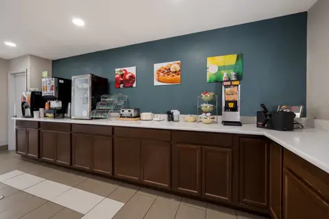 Breakfast area | Quality Inn, Farmville VA Hotels