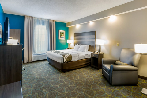 Guest room with added amenities | Quality Inn, Harrisonburg VA Hotels