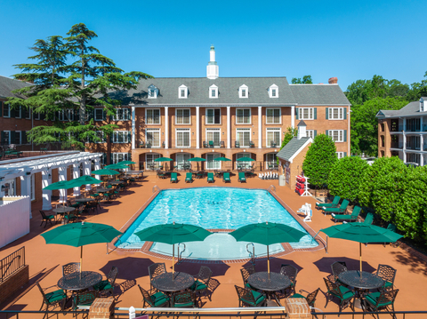 Outdoor pool | Westgate, Williamsburg VA Hotels