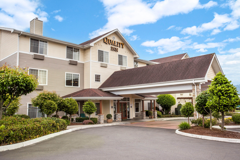 Hotel exterior | Federal Way, WA | Quality Inn and Suites
